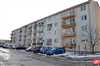 Byty
                - 3-izb.
                - Predaj                - Zariadený 3 izb. byt s veľkou garážou a pivnicou, spolu 93 m2