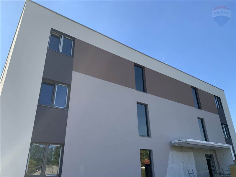 Predaj bytu (3 izbový) 85 m2, Dunajská Streda
