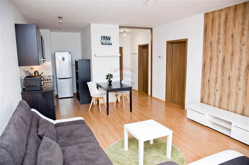 Predaj bytu (2 izbový) 54 m2, Bratislava - Petržalka