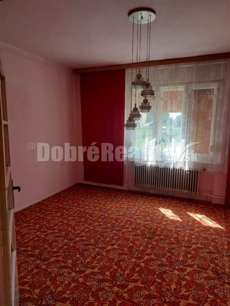 Napredaj pekný 5 izbový dom v obci Rúbaň