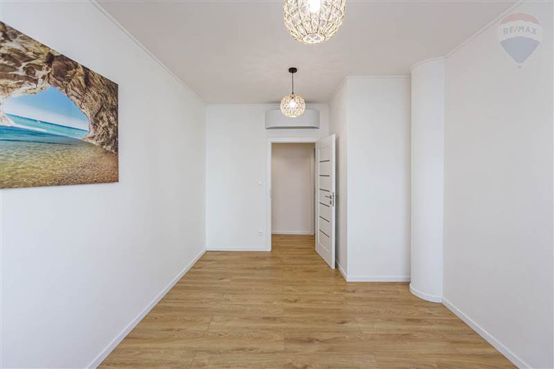 Predaj bytu (4 izbový) 121 m2, Bratislava - Staré Mesto
