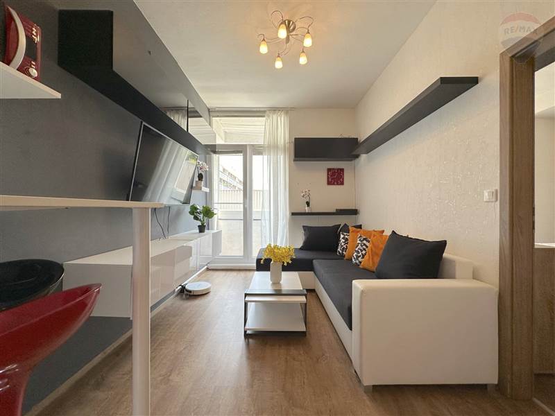 Prenájom bytu (2 izbový) 40 m2, Bratislava - Nové Mesto