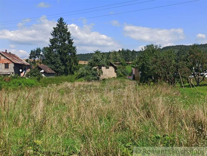 Rovinatý pozemok v obci Ubľa okres Snina - 16 árov