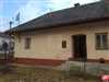 Domy
                - chata/chalupa
                - Predaj                - REZERVOVANÉ - Starší, menší rodinný dom v Jánovciach