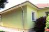 Domy
                - rodinný dom
                - Predaj                - Priestranný 4-izb.tehlový bungalow 131m2 s prístreškom na auto na pozemku 700m2
